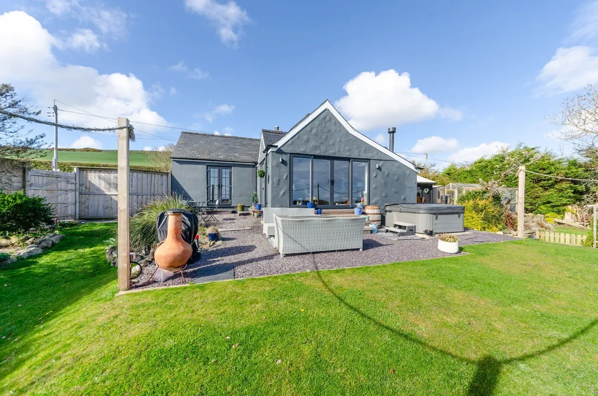 Llanaelhaearn, Caernarfon, Gwynedd, LL54
