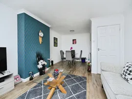 Valley Close, Newhaven thumb 3