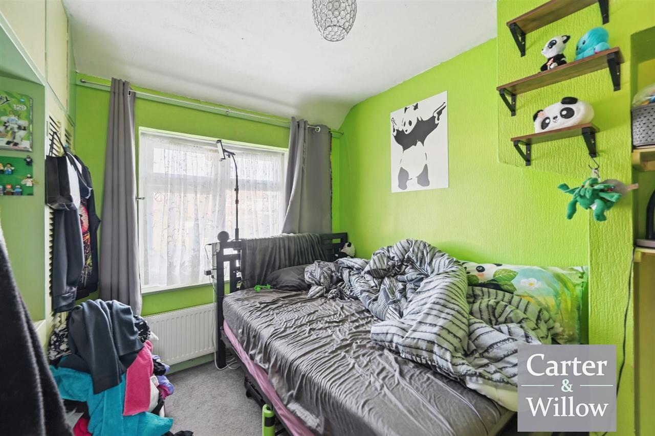 Neasham Road, Dagenham, Essex Image 8
