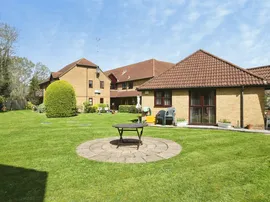 Wildern Lane, Hedge End, Southampton thumb 3