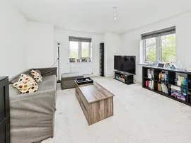 Unicorn Way, Burgess Hill thumb 2