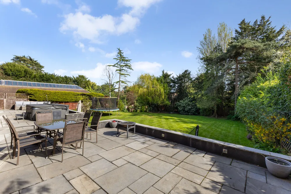 Valencia Road, Stanmore, HA7