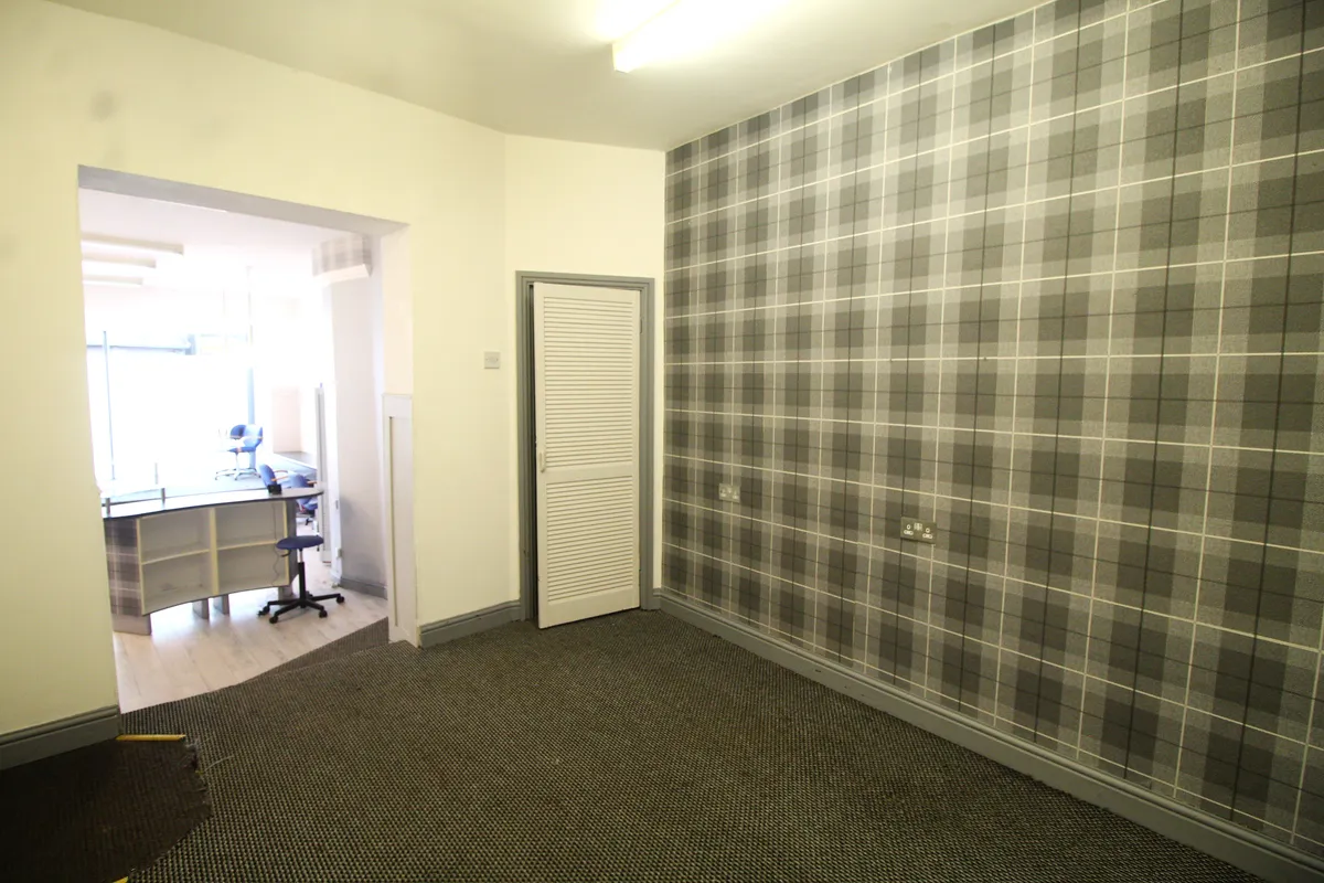 Prime High Street Commercial Space  Flexible Layout  High Footfall Location, Yorkshire Street, Oldham, OL1