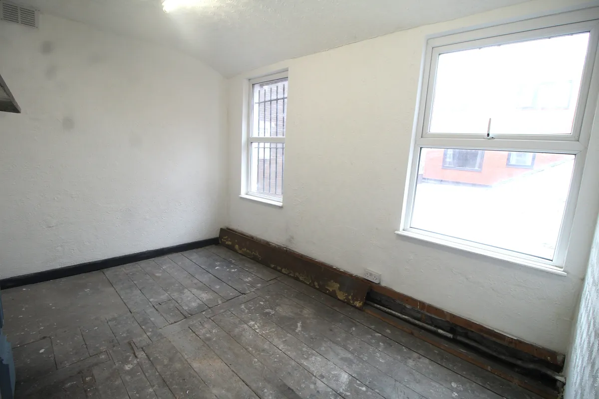 Prime High Street Commercial Space  Flexible Layout  High Footfall Location, Yorkshire Street, Oldham, OL1