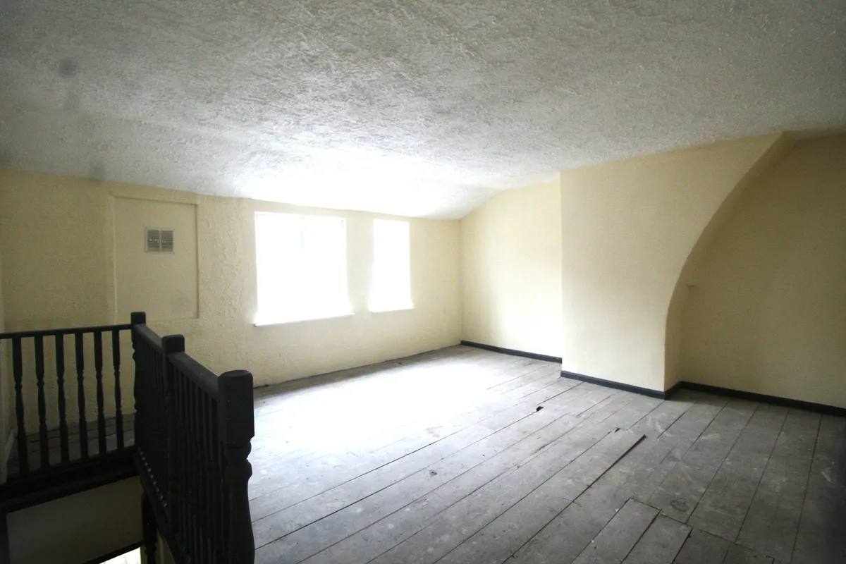Prime High Street Commercial Space  Flexible Layout  High Footfall Location, Yorkshire Street, Oldham, OL1