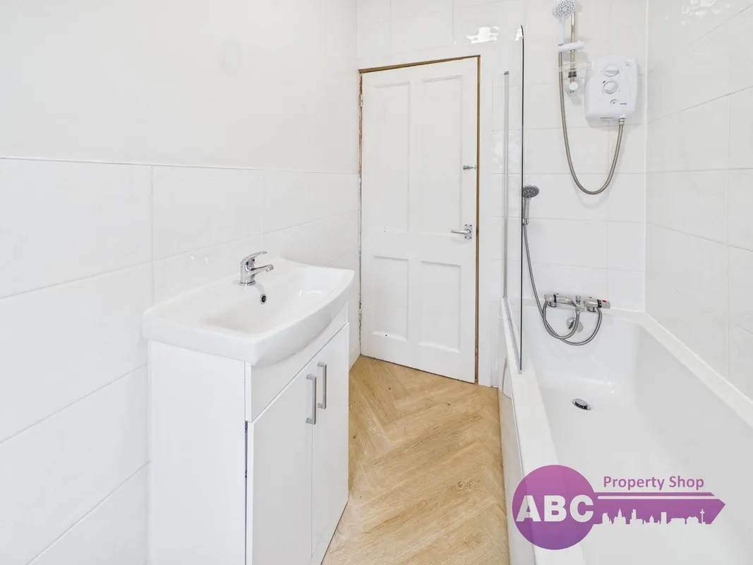 Aldgate, Ellesmere Port, Cheshire, CH65 8EF