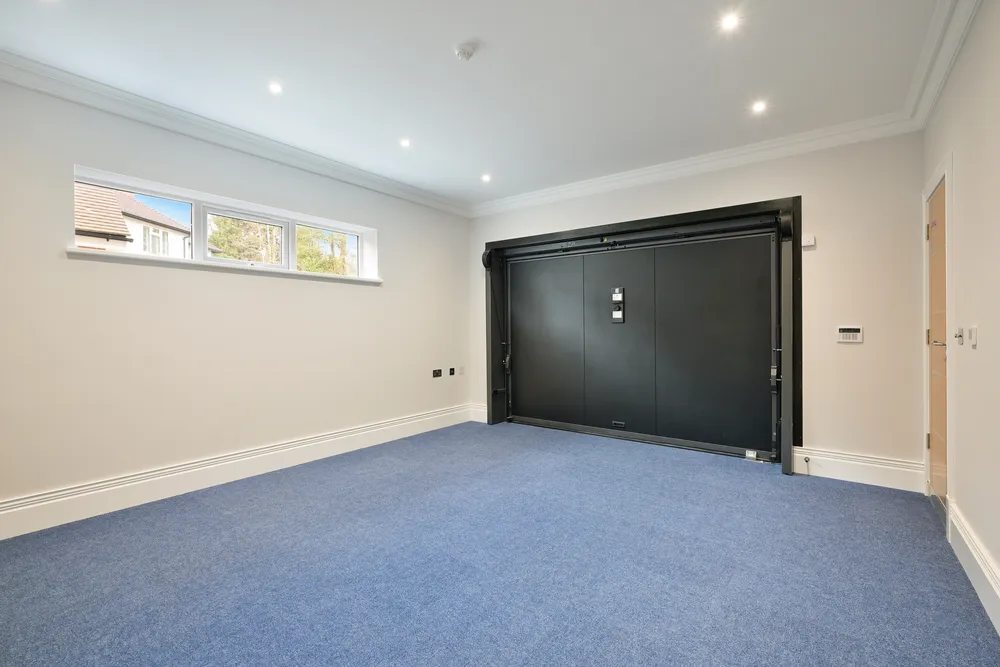 Furze Grove, Kingswood, KT20