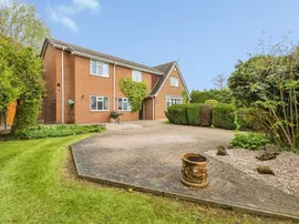 The Avenue, Scholes, LEEDS photo
