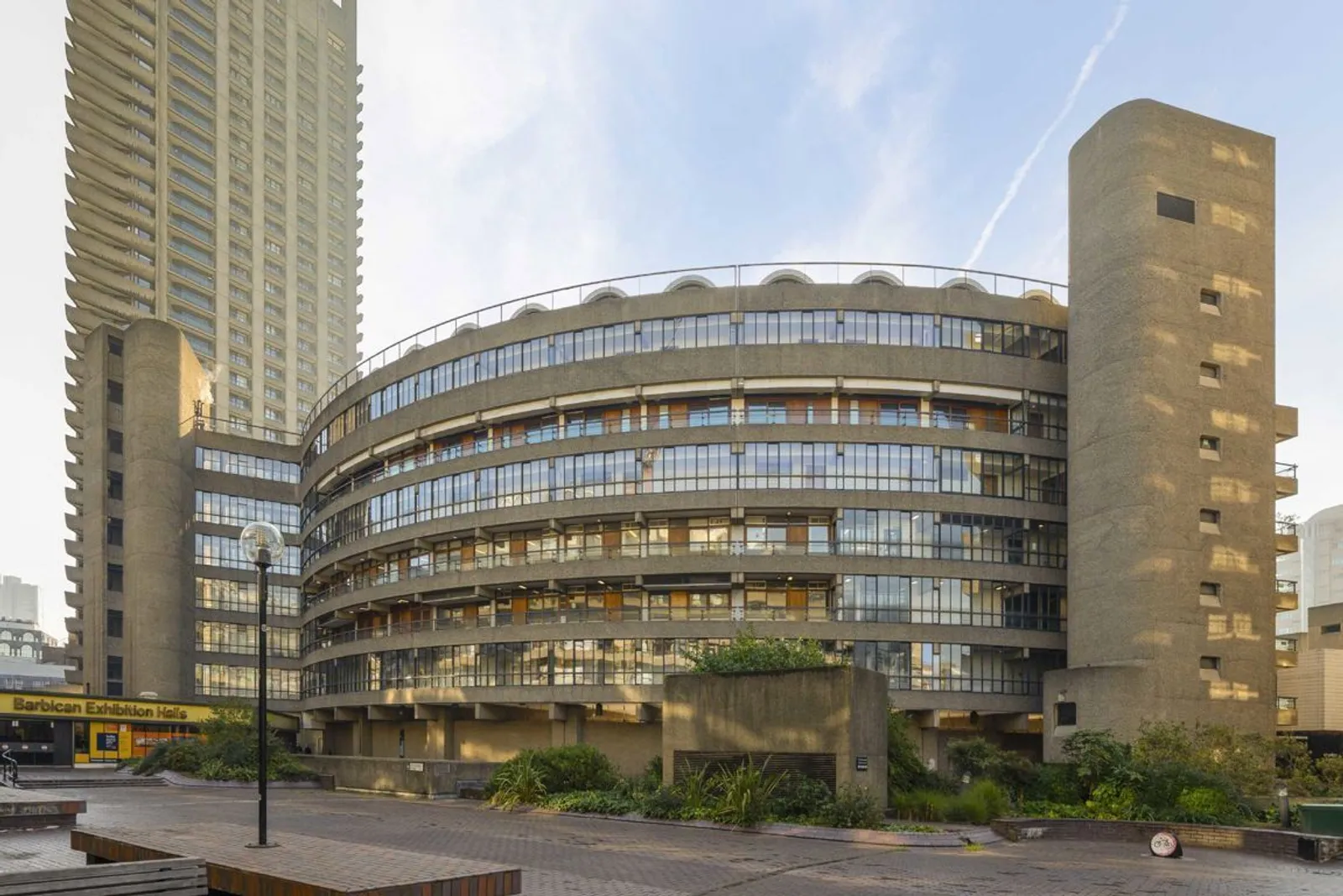 Frobisher Crescent