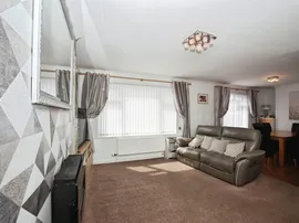 Ceiriog Crescent, Pontypridd thumb 3