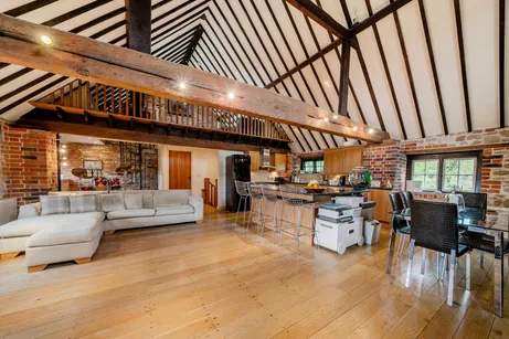 Wishanger Lane, Farnham, GU10