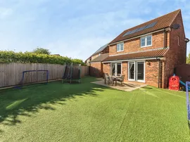Heather Drive, Pontefract thumb 2
