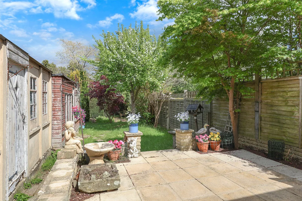 Cobham Road, Fetcham, Leatherhead, Surrey, KT22