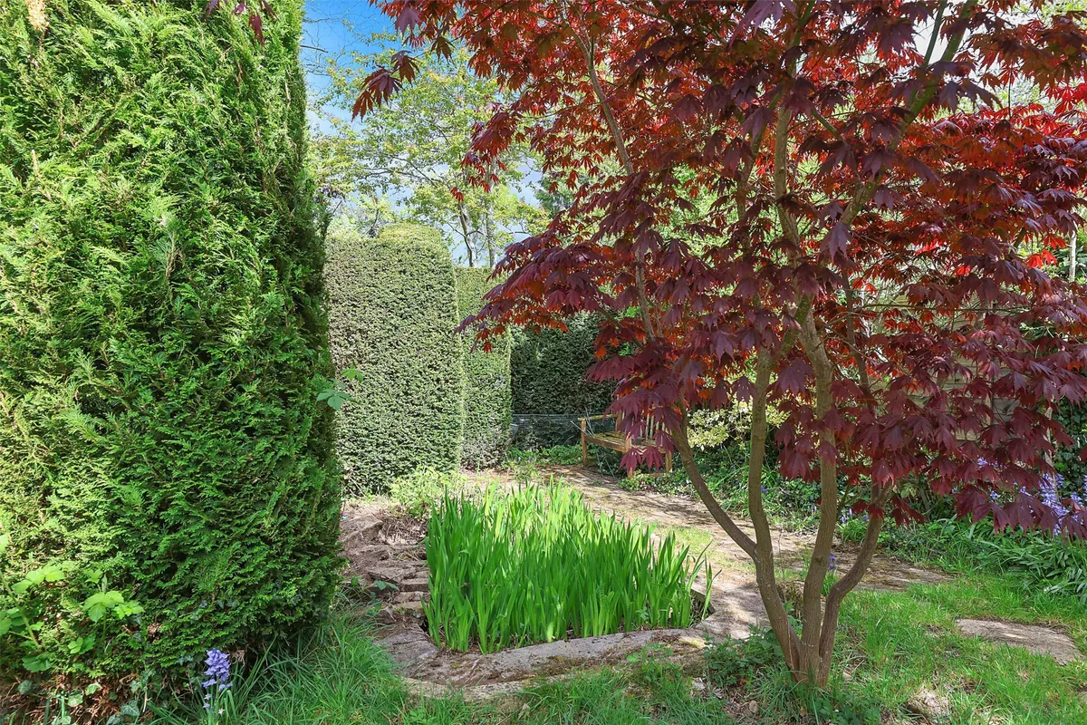 Cobham Road, Fetcham, Leatherhead, Surrey, KT22
