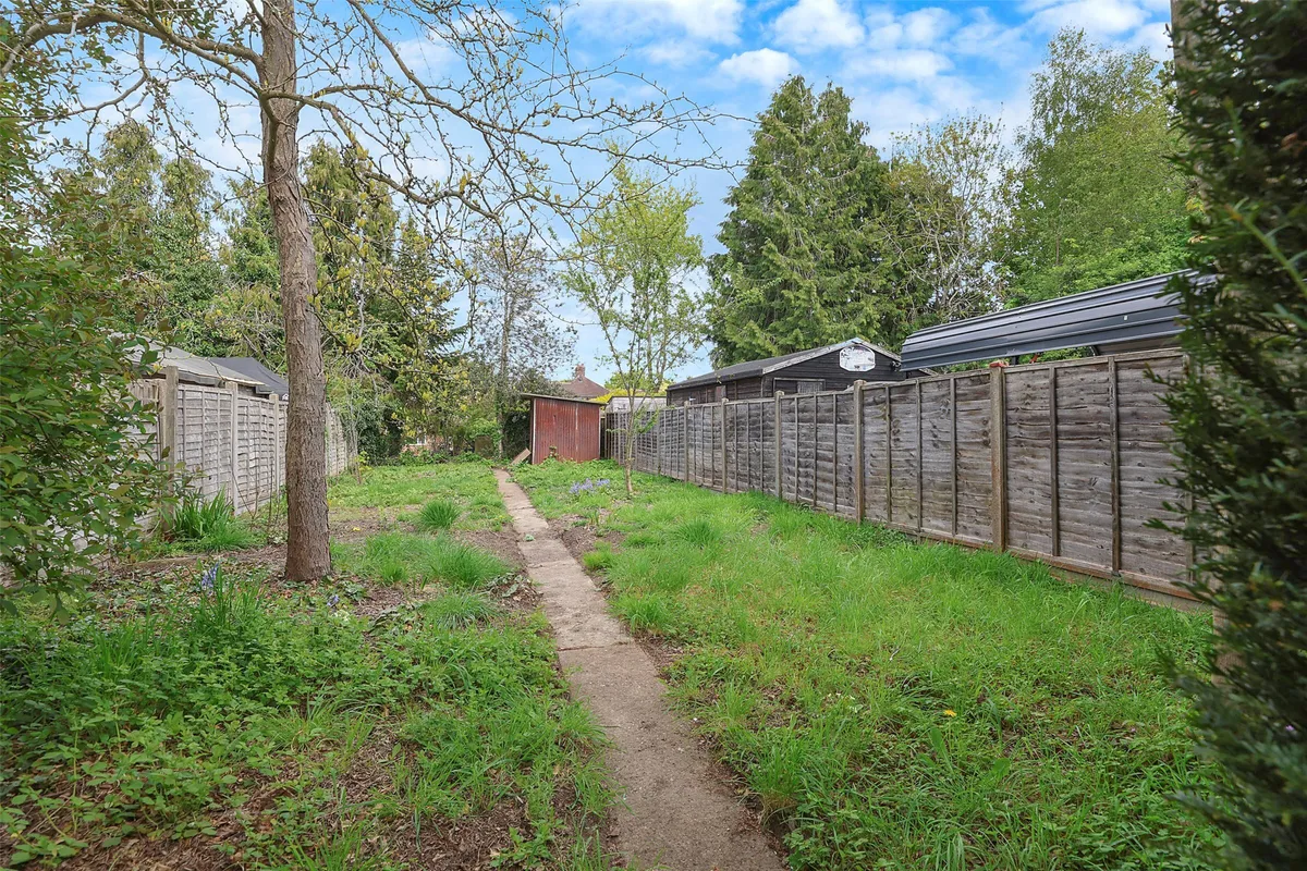 Cobham Road, Fetcham, Leatherhead, Surrey, KT22