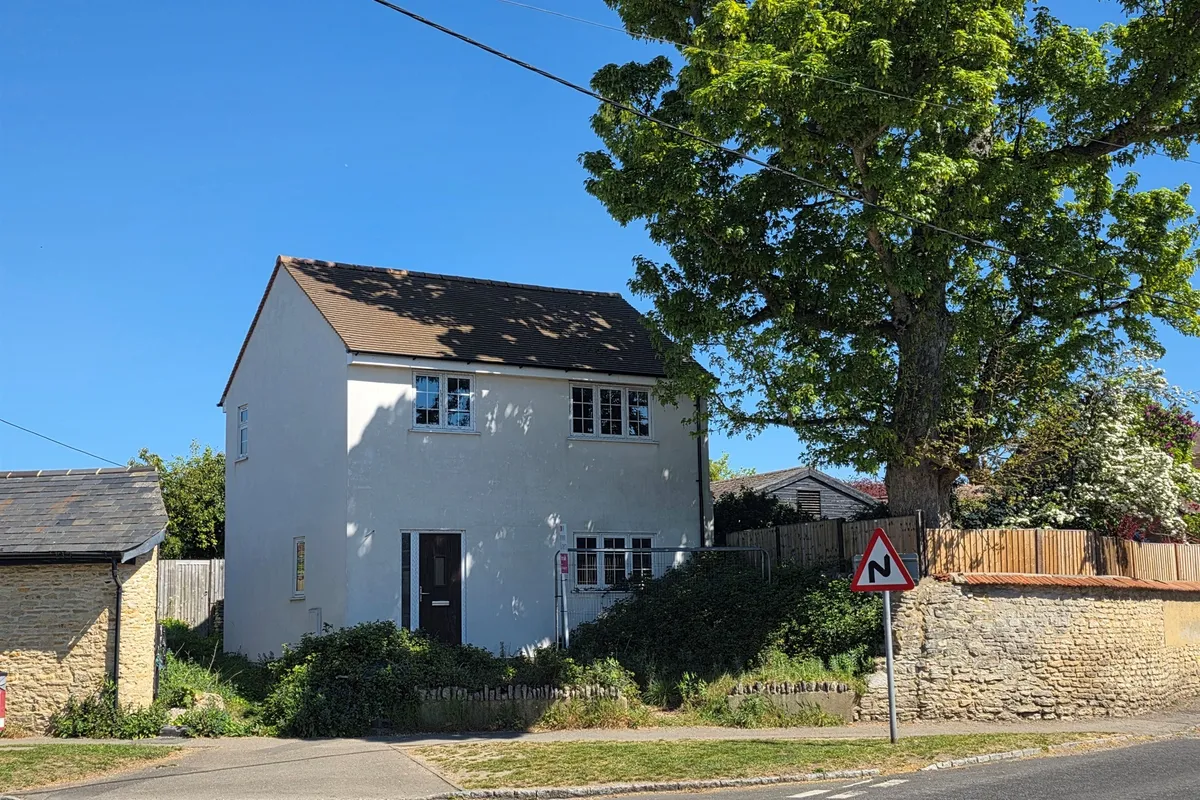 Thame Road, Haddenham, Aylesbury