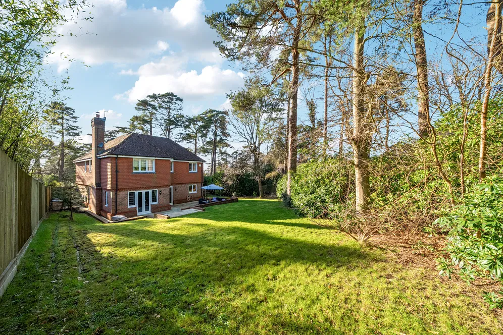 Goldsmiths Avenue, Crowborough, TN6 photo 2