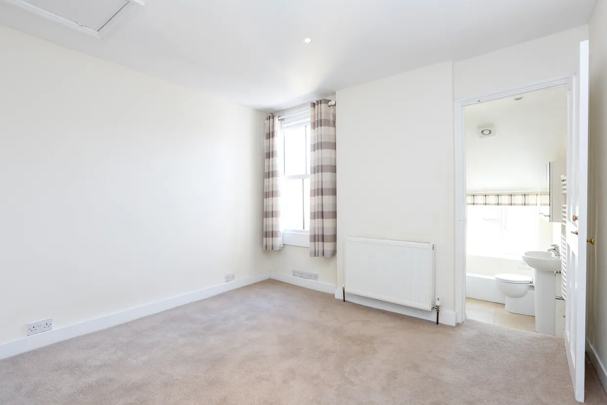 Sandycombe Road, Richmond, TW9 photo 6