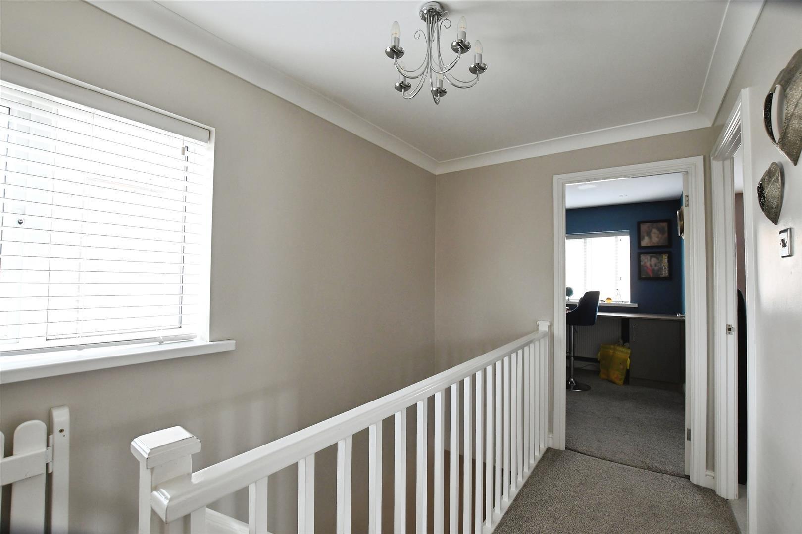 Linnett Drive, HULL Image 9