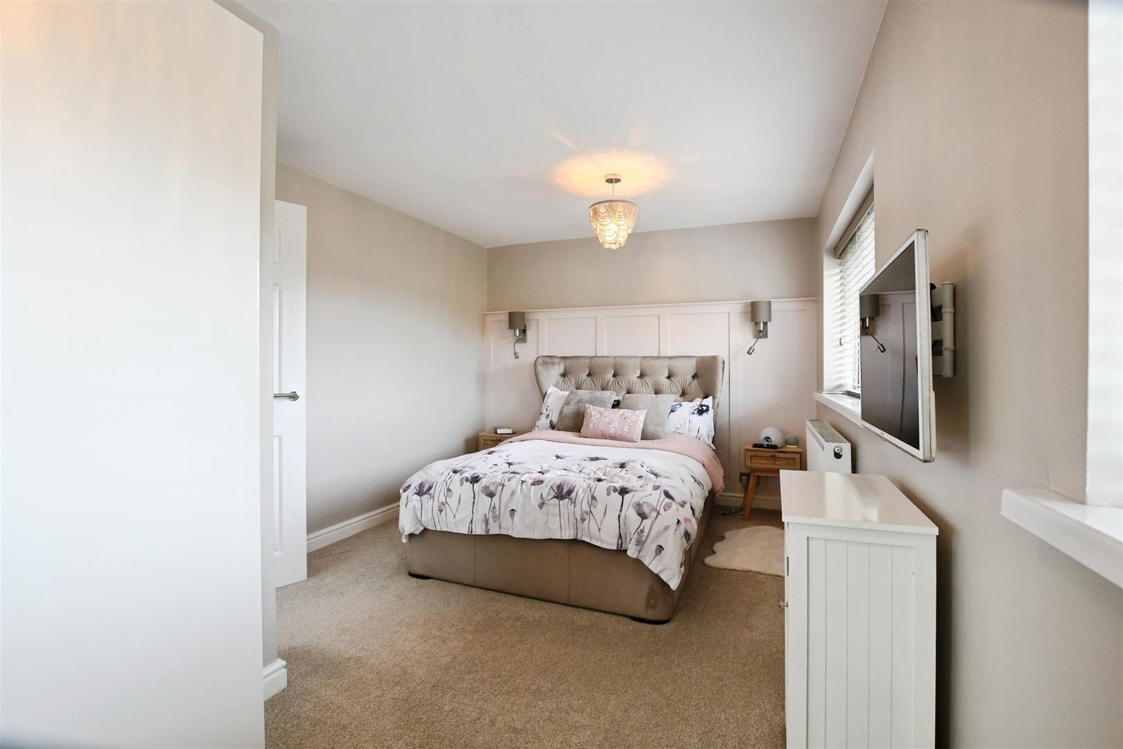 Linnett Drive, HULL Image 10