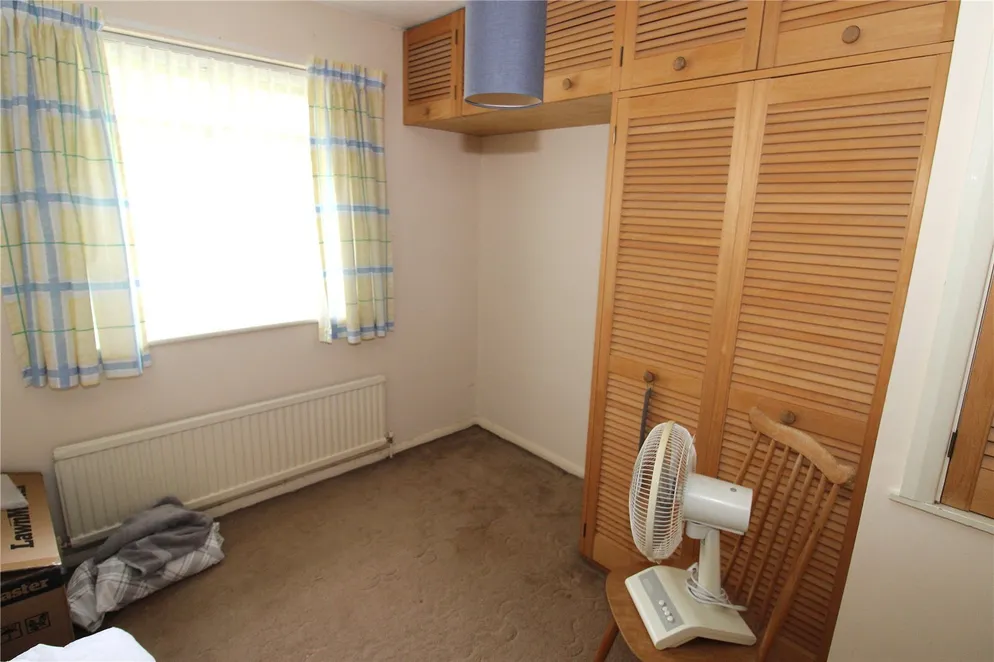 Property carousel item 11