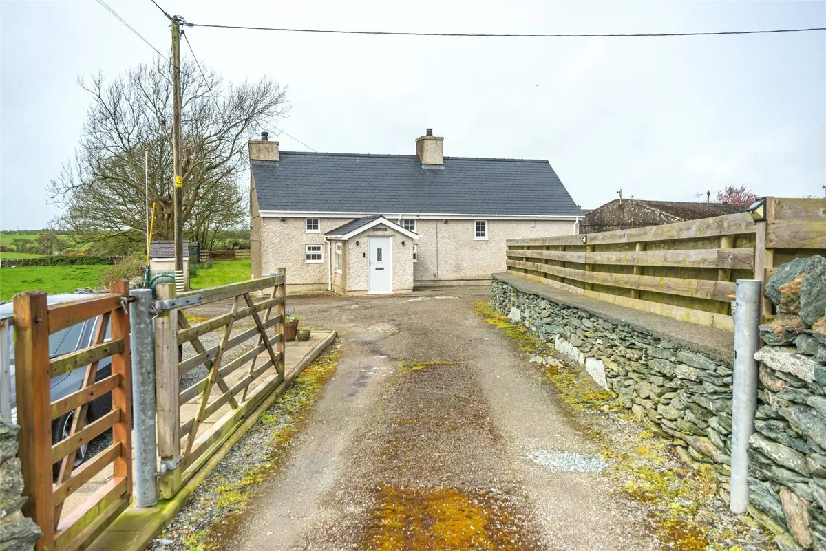 Llanfachraeth, Holyhead, Isle of Anglesey, LL65