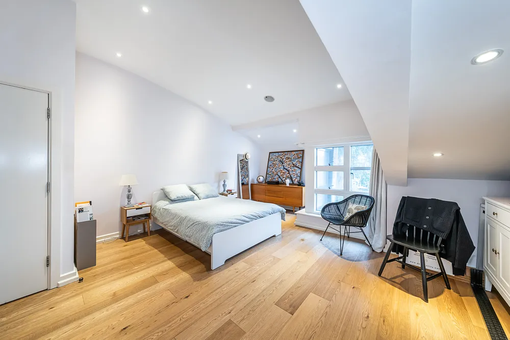 Francis Bentley Mews, London, SW4