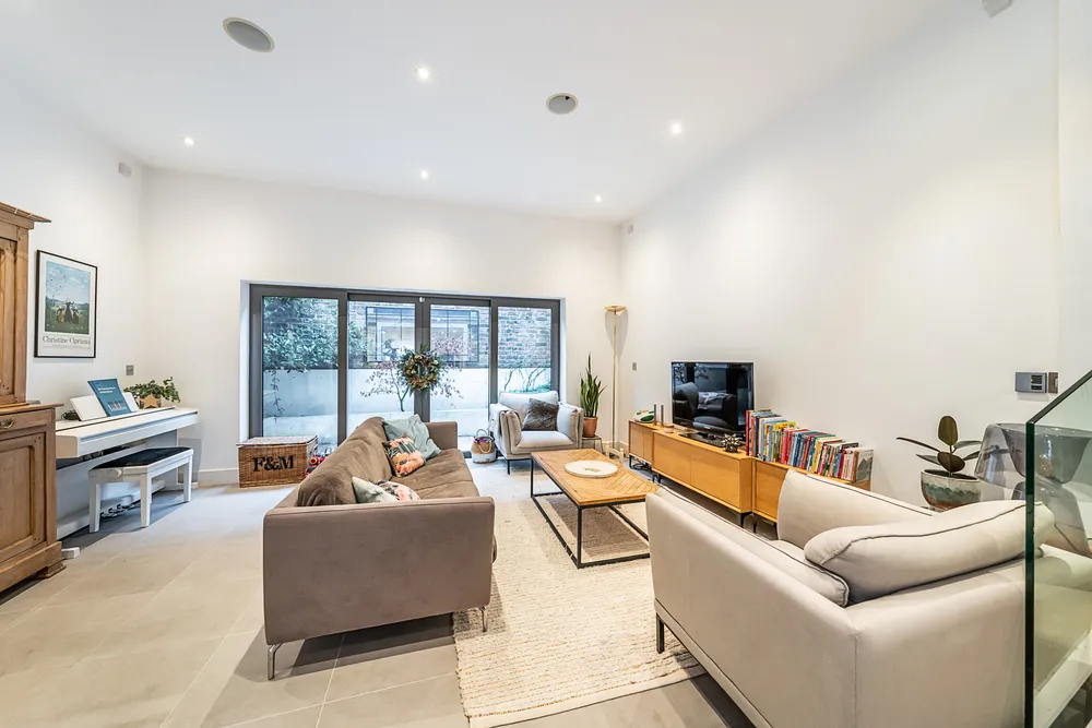 Francis Bentley Mews, London, SW4