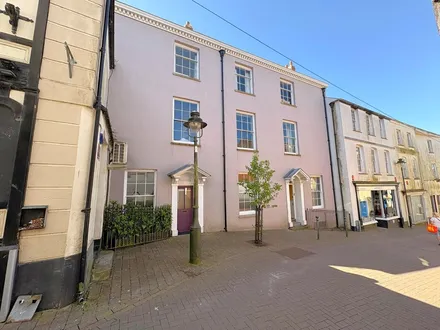St Marys Street, Carmarthen, SA31