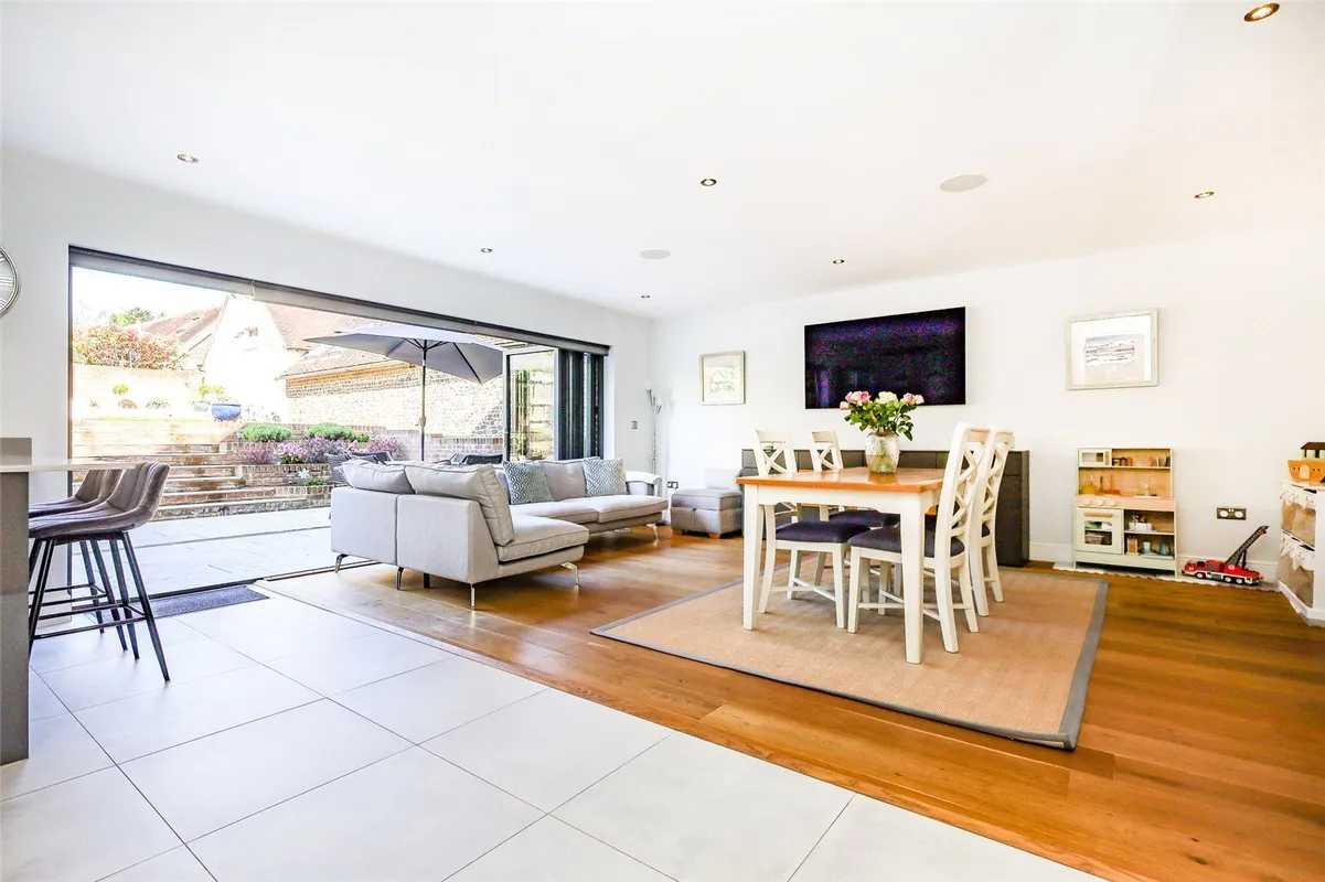 Farnham Road, Liss, Hampshire, GU33