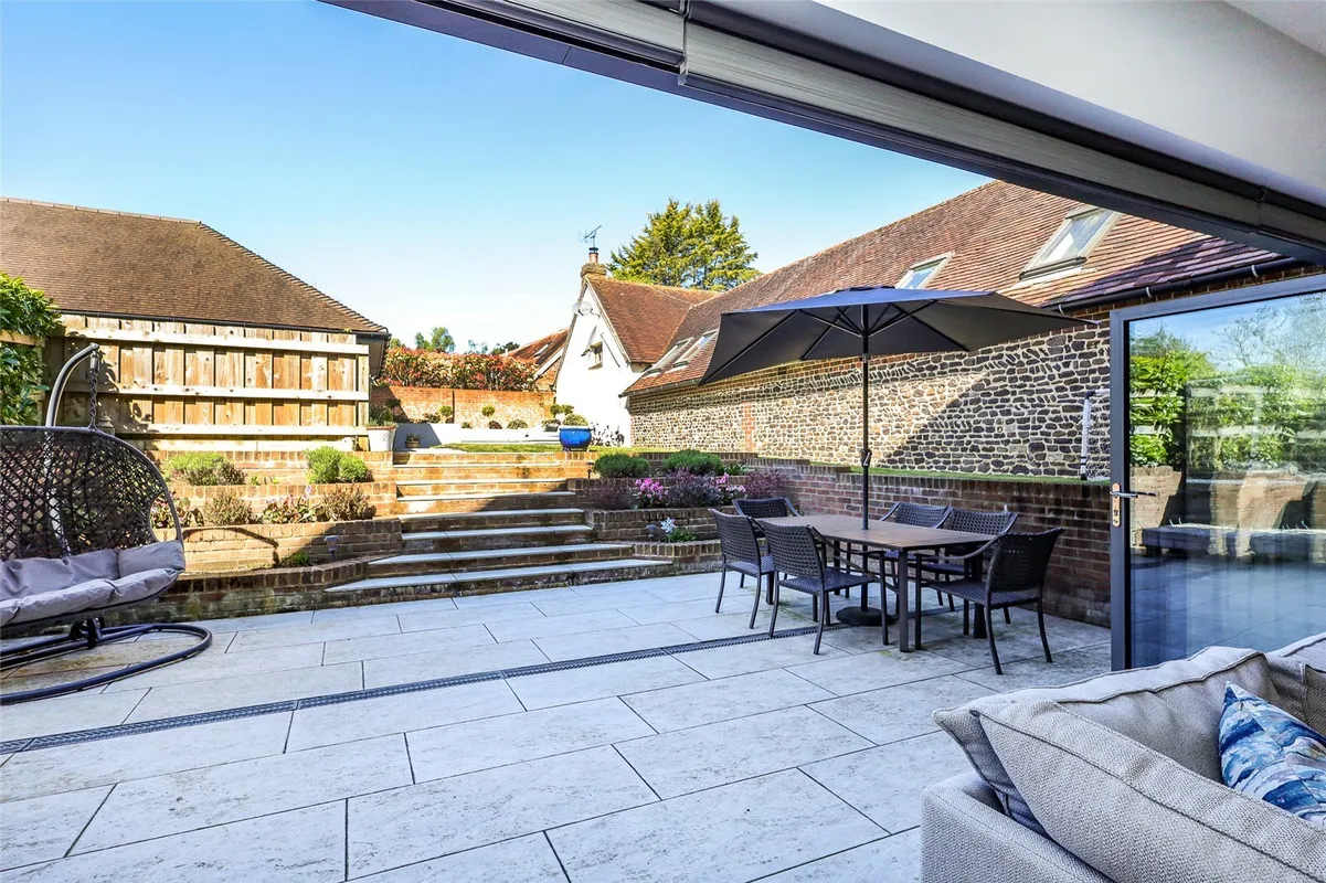 Farnham Road, Liss, Hampshire, GU33