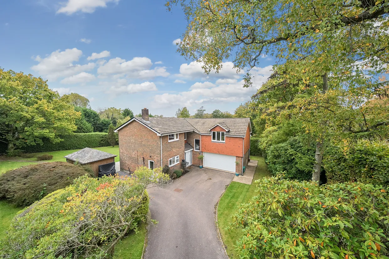 Heavegate Road, Crowborough, TN6 photo 1