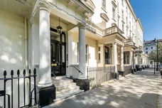 Warwick Square, London, SW1V photo 3