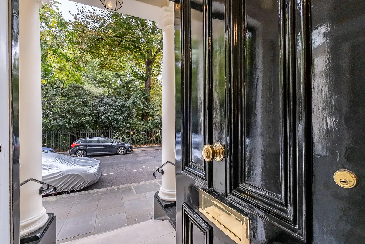 Warwick Square, London, SW1V photo 11