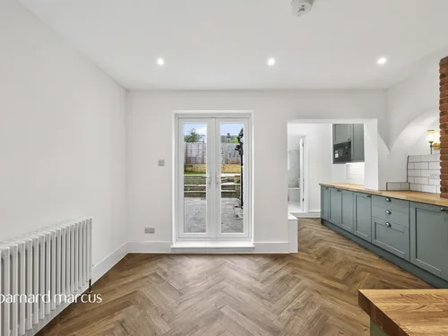 Wilton Road, Redhillphoto