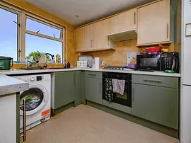 Gadebridge Road, Hemel Hempstead thumb 3