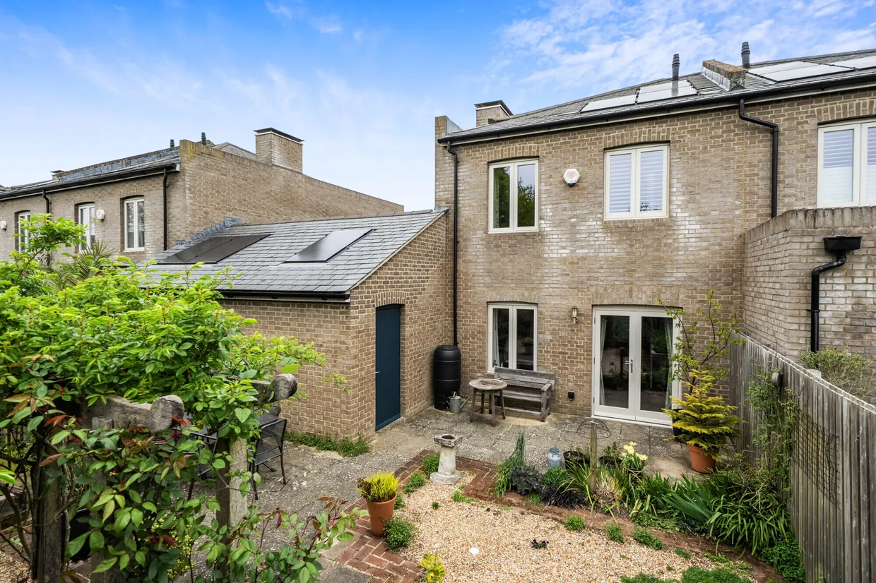 Charlotte Avenue, Chichester, PO19 photo 8