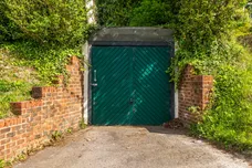 Tillingdown Hill, Caterham, CR3 photo 20