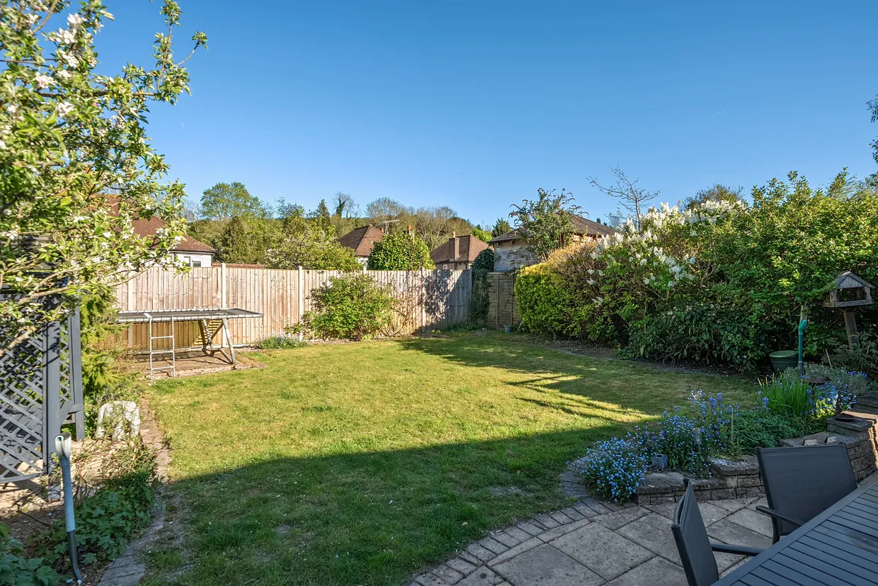 Tillingdown Hill, Caterham, CR3 photo 21