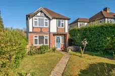 Tillingdown Hill, Caterham, CR3 photo 22