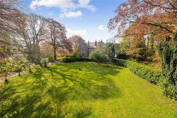Burstone Manor, Bow, EX17 photo 2