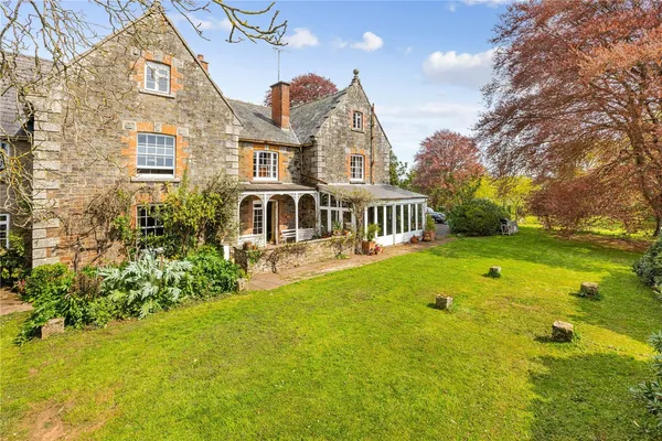 Burstone Manor, Bow, EX17 photo 23