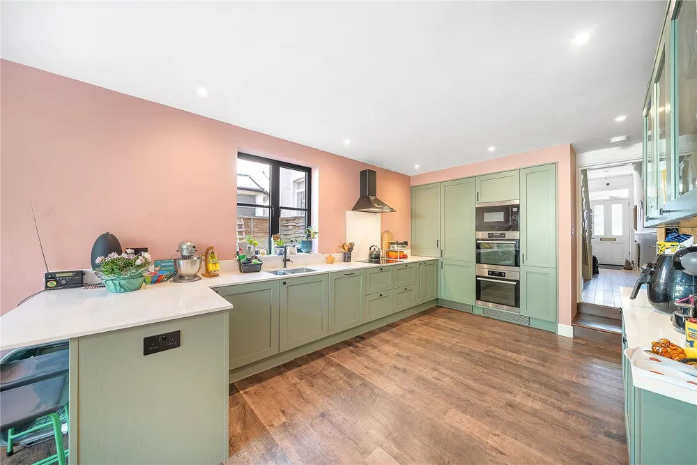 Elmers End Road, London, SE20