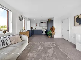 Parva Grove, Perivale, Greenford thumb 3