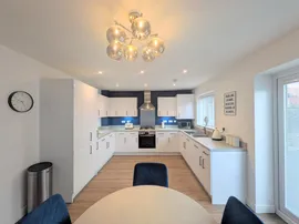Selston Close, Bircotes, Doncaster thumb 2