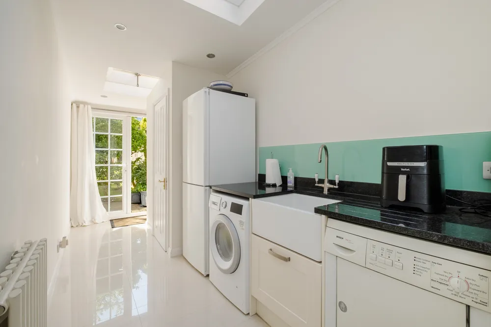 Curzon Road, London, N10