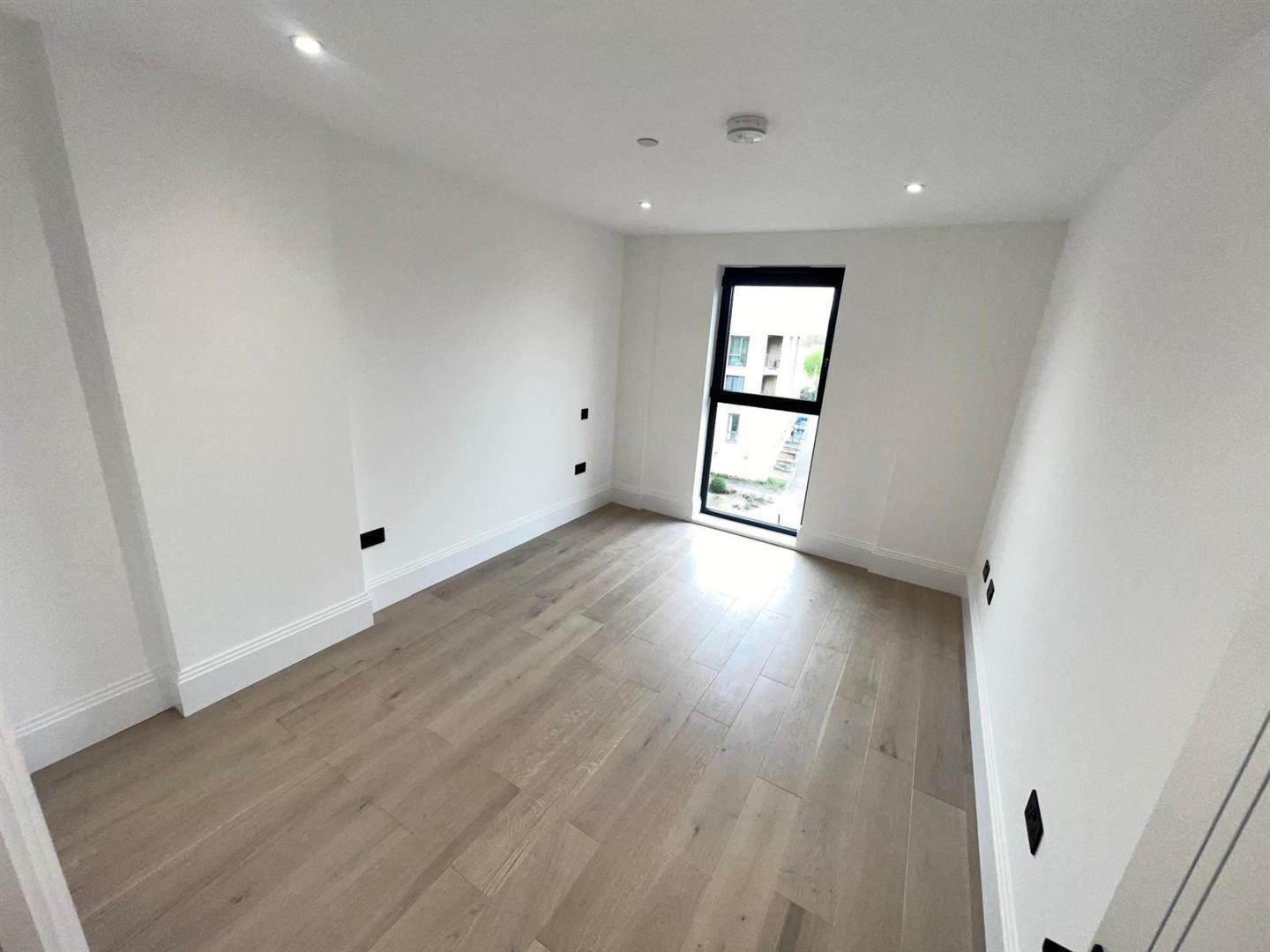 351a Rotherhithe Street, London Image 4