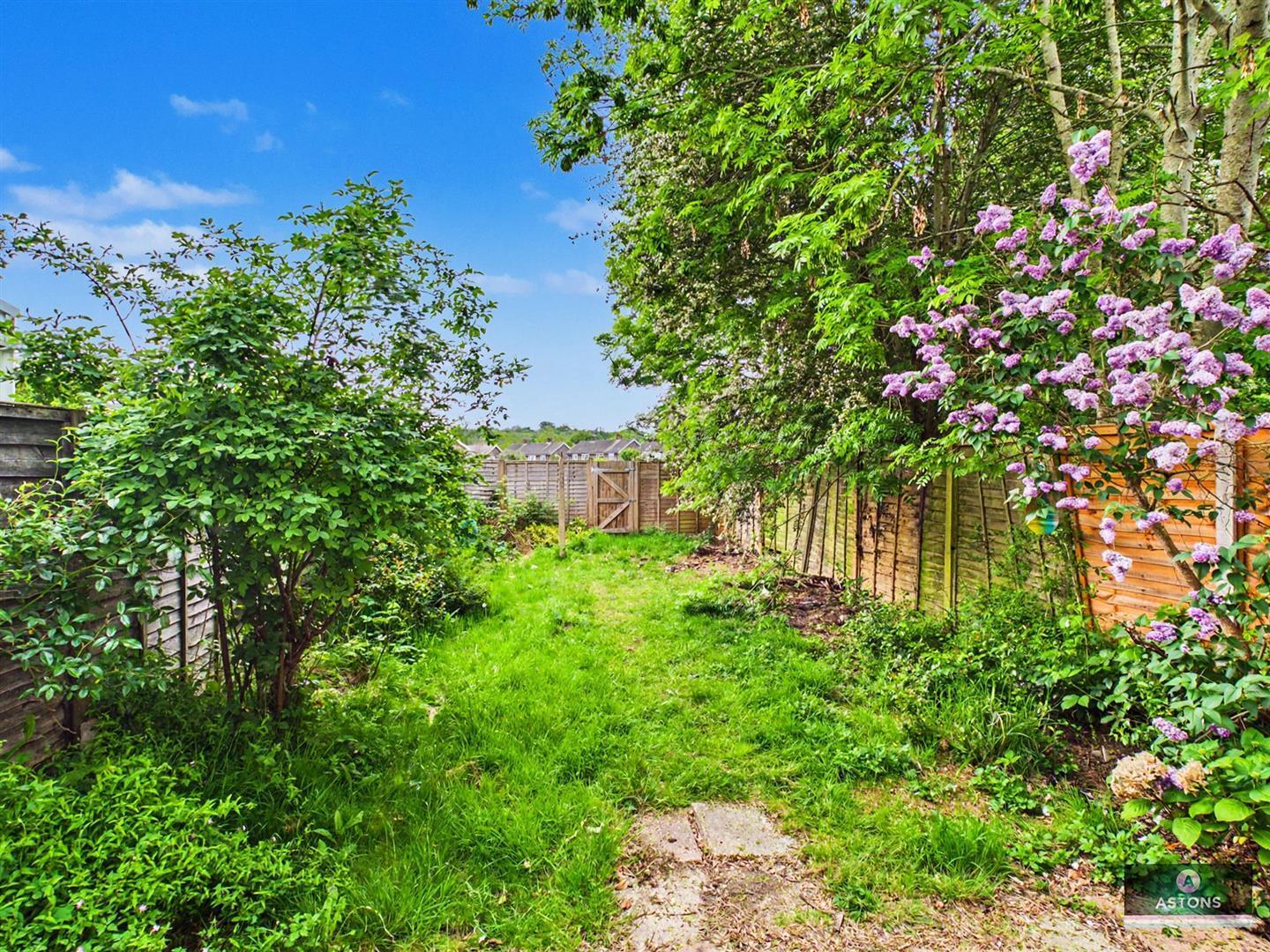 Colet Road, Tilgate Image 11