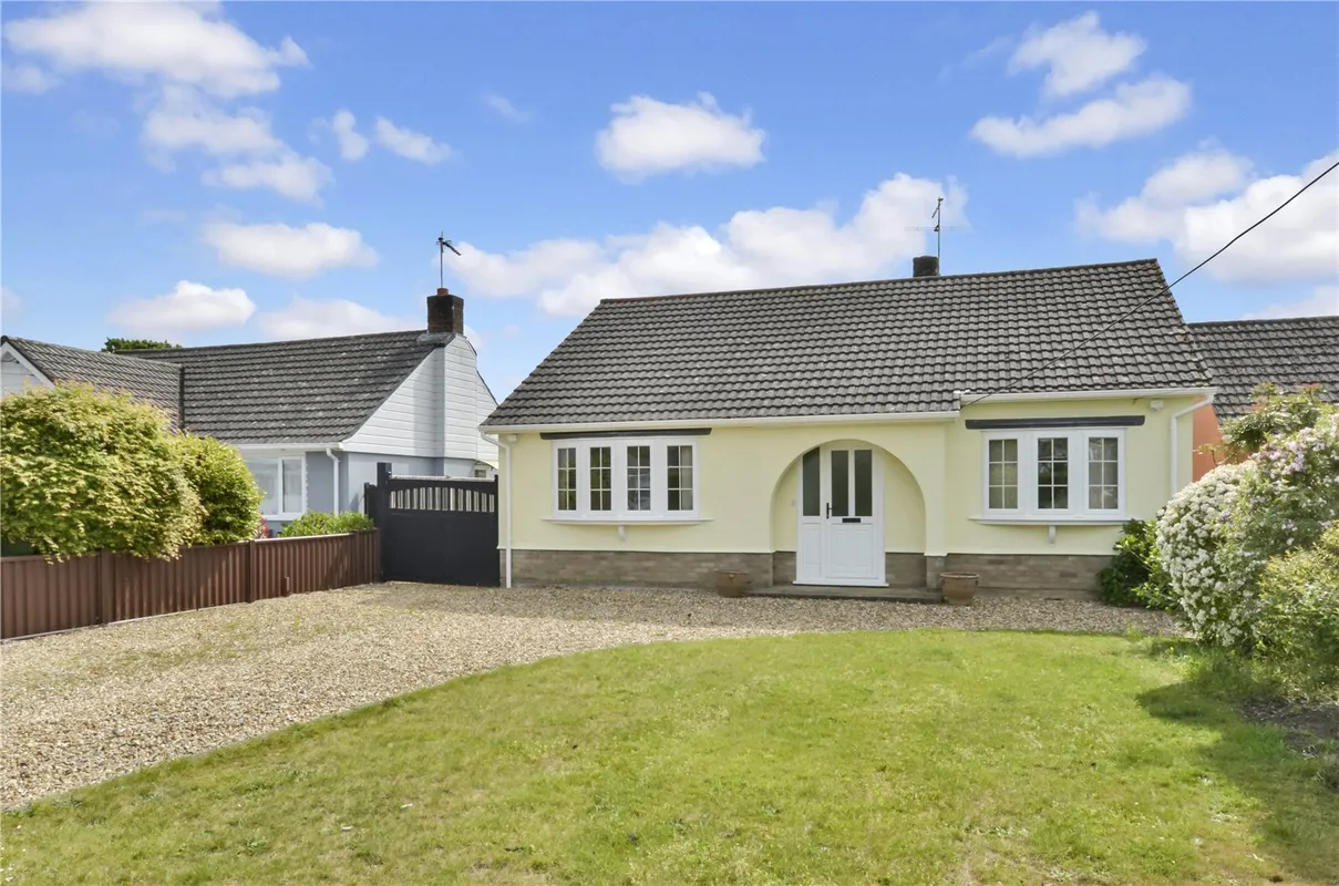 Oakhurst Road, West Moors, Ferndown, Dorset, BH22