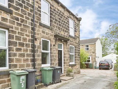 Cavendish Street, Yeadon, Leedsphoto